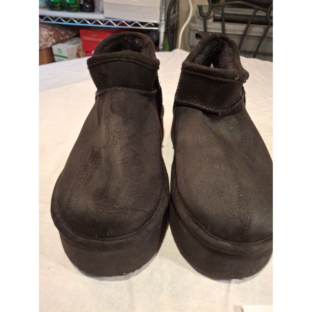 Madden Girl Chunky Platform boots Women's 5.5, Black Shearling